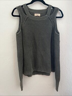 Hollister Cold-Shoulder Knit Sweater Small